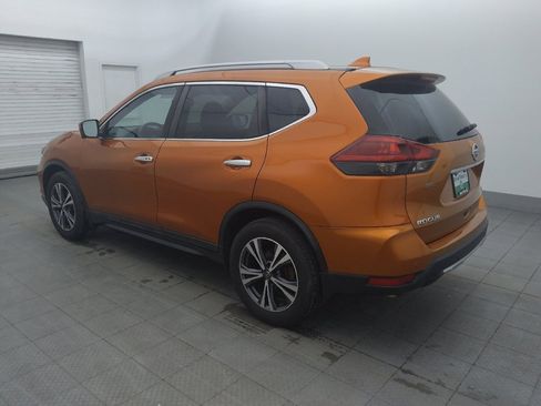 Used 2019 Nissan Rogue SV w/ Premium Package FWD image 3