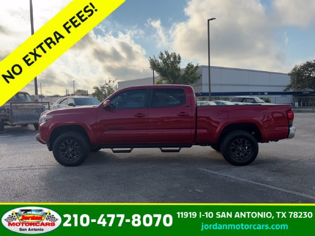 Used 2022 Toyota Tacoma SR5 RWD image 4