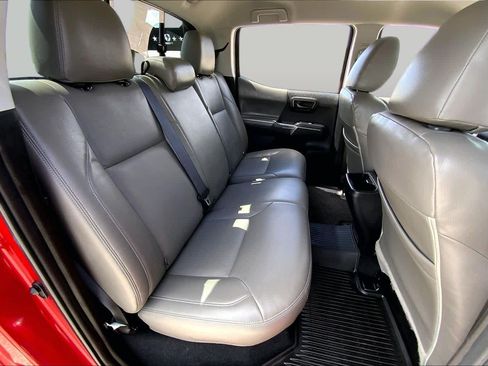 Used 2023 Toyota Tacoma SR AWD/4WD image 19