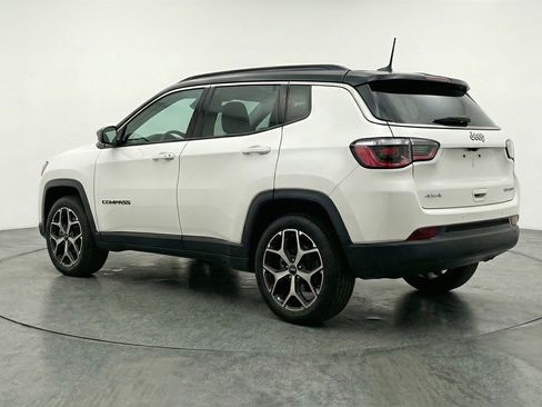 Used 2025 Jeep Compass Limited AWD/4WD image 6