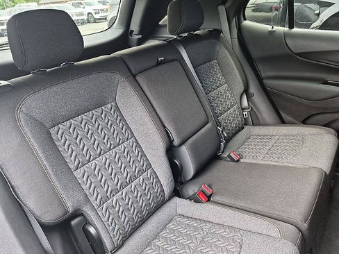 Used 2024 Chevrolet Equinox LT w/ LPO, Floor Liner Package FWD image 31