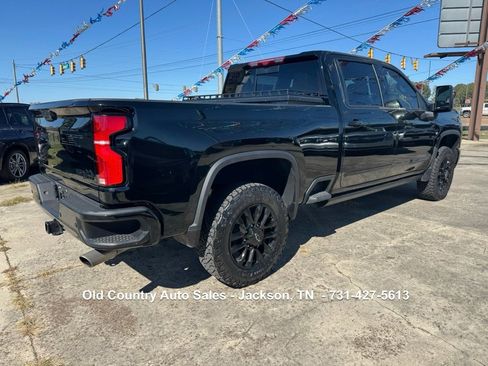 Used 2025 Chevrolet Silverado 2500 High Country w/ Midnight Edition image 6