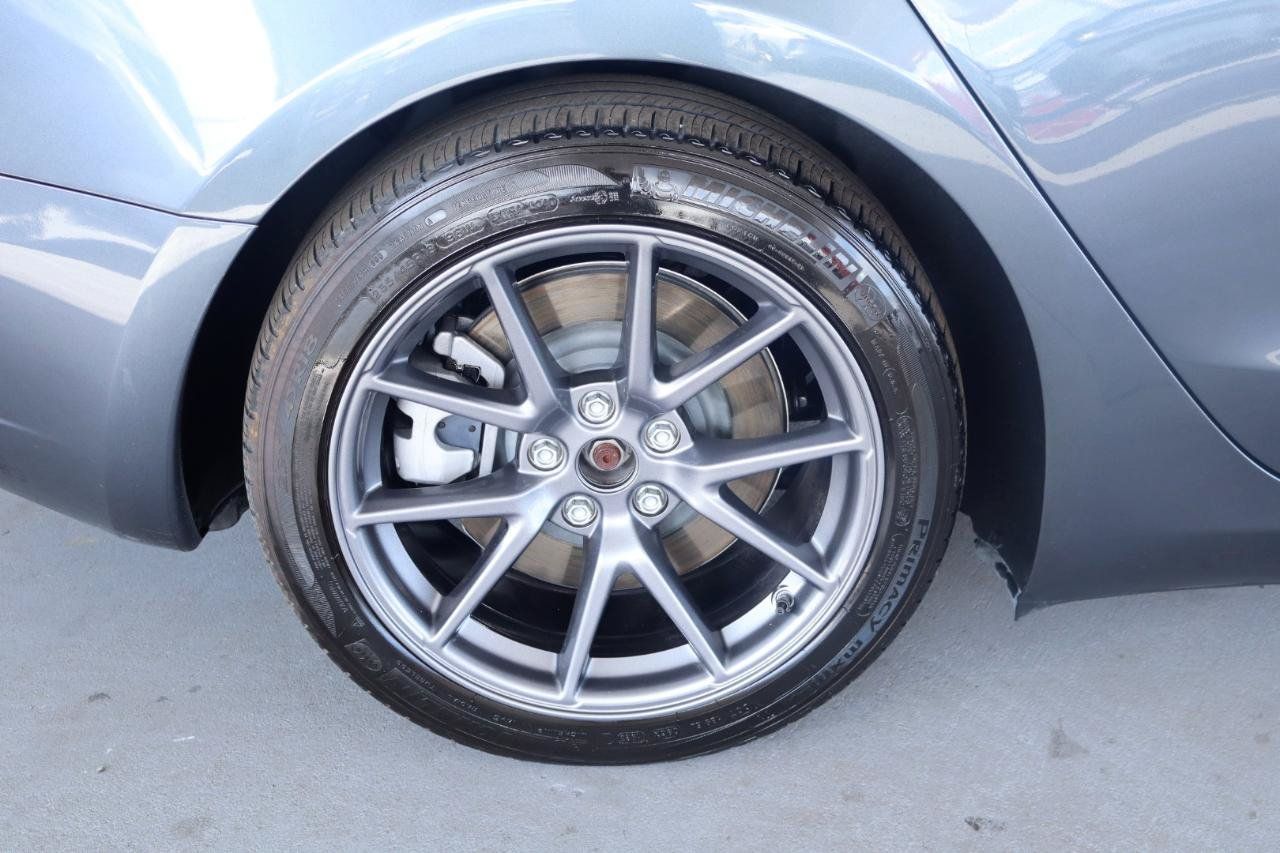 Used 2023 Tesla Model 3 Standard Range RWD image 5