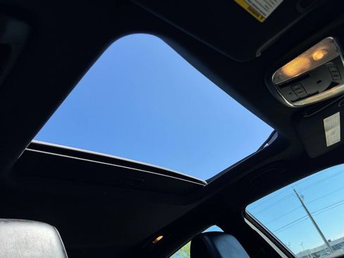 Used 2016 Dodge Charger SXT w/ AWD Plus Group image 14