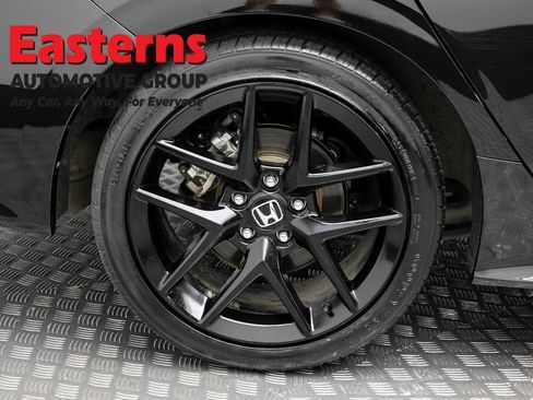 Used 2025 Honda Civic Sport image 30