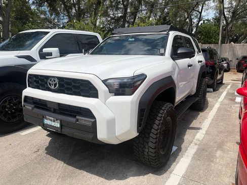 Used 2025 Toyota 4Runner TRD Off-Road Premium AWD/4WD image 1