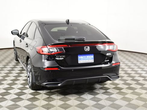 Certified 2025 Honda Civic Sport Touring image 7