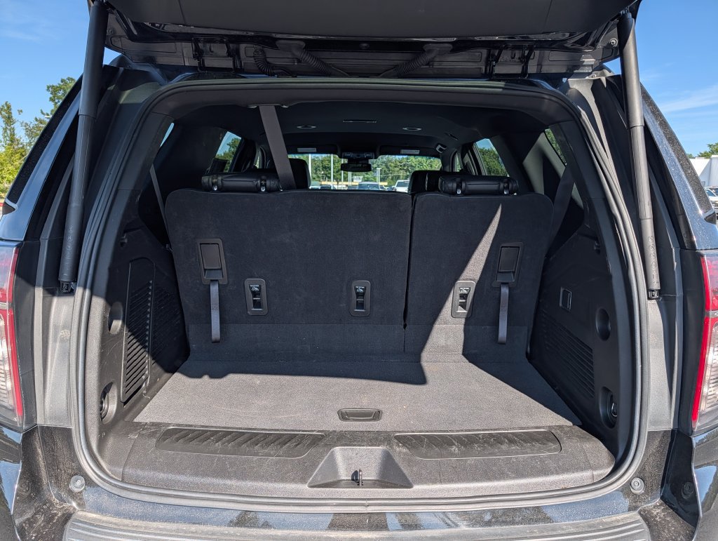 Used 2023 Chevrolet Tahoe LT AWD/4WD image 17
