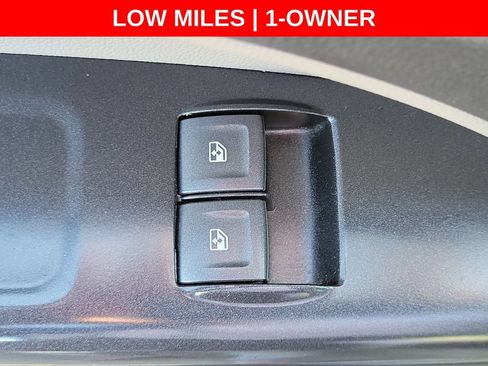 Used 2021 Chevrolet Colorado W/T RWD image 14
