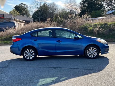 Used 2014 Kia Forte LX w/ Popular Package image 4