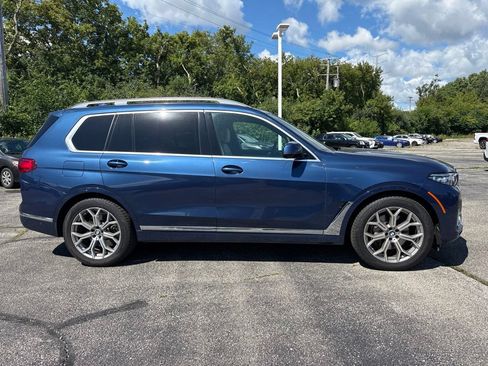 Used 2022 BMW X7 xDrive40i w/ Premium Package AWD/4WD image 5