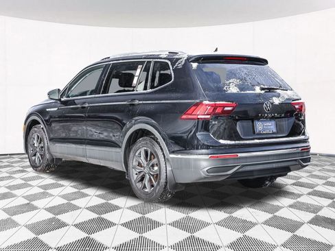 Certified 2024 Volkswagen Tiguan SE image 13