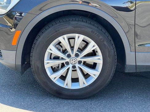 Used 2019 Volkswagen Tiguan SE w/ 3rd Row Seat Package AWD/4WD image 14