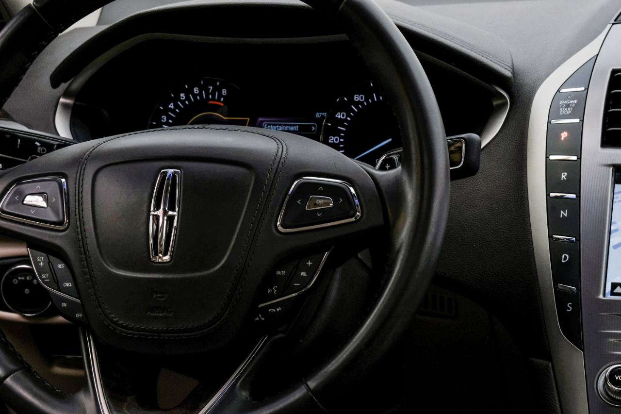 Used 2017 Lincoln MKZ Reserve AWD/4WD image 23
