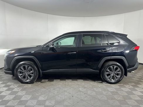 Used 2022 Toyota RAV4 Limited image 2