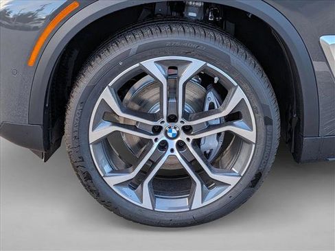 New 2026 BMW X5 sDrive40i w/ Climate Comfort Package image 10