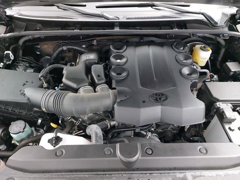 Used 2021 Toyota 4Runner SR5 image 30