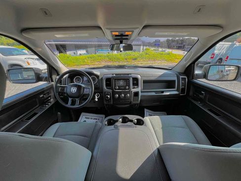 Used 2018 RAM 1500 Express image 19