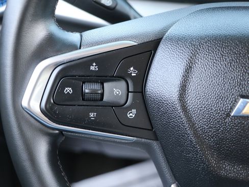 Used 2025 Chevrolet Trax LT w/ Driver Confidence Package FWD image 18