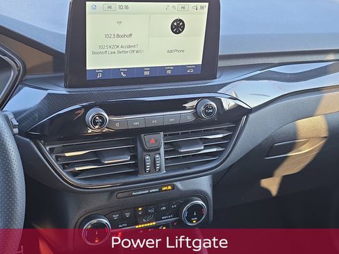 Used 2024 Ford Escape ST-Line image 19