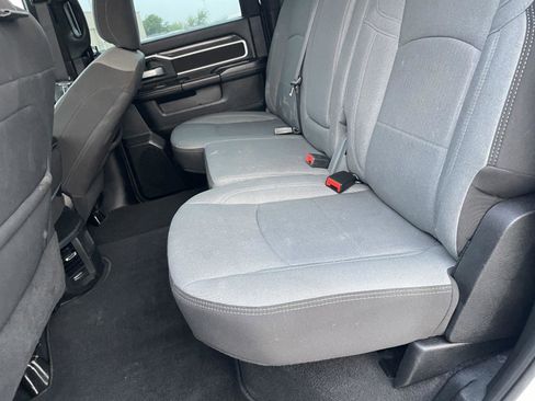 Used 2024 RAM 2500 Big Horn AWD/4WD image 25