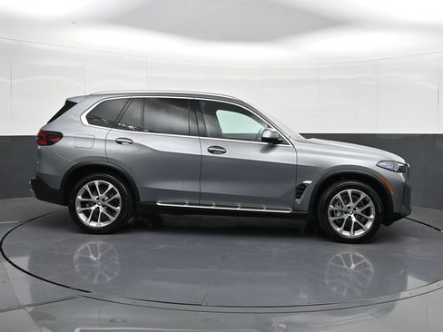 Used 2024 BMW X5 sDrive40i w/ Premium Package RWD image 6