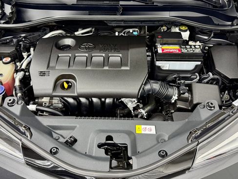 Used 2018 Toyota C-HR XLE image 22