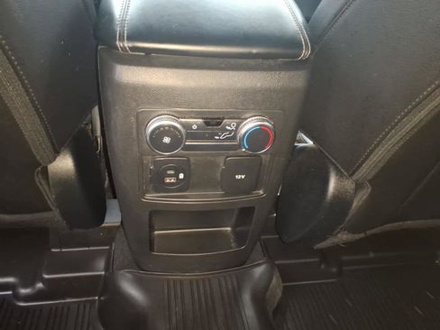 Used 2021 Ford Explorer XLT w/ Equipment Group 202A image 9