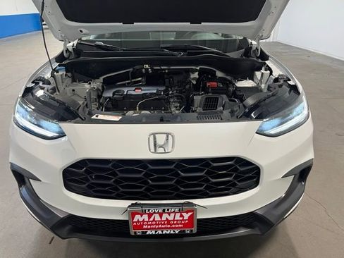 Used 2025 Honda HR-V LX image 9