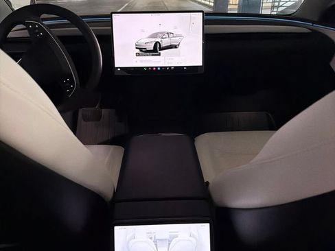 Used 2025 Tesla Model 3 RWD image 6
