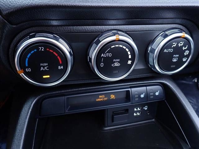 Used 2021 MAZDA MX-5 Miata Grand Touring RWD image 16