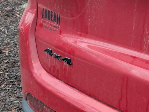 Used 2024 Jeep Compass Latitude w/ Convenience Group image 7