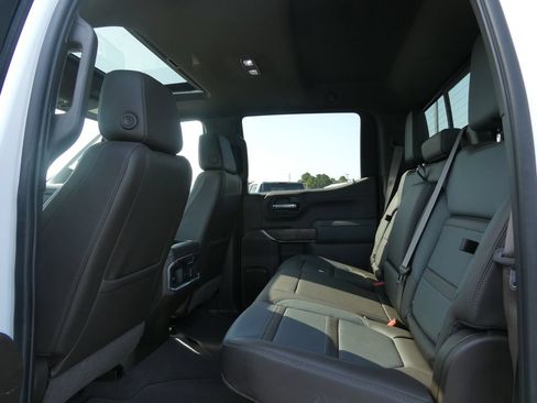 Certified 2021 GMC Sierra 1500 Denali w/ Denali Ultimate Package AWD/4WD image 22