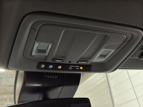 Used 2025 GMC Sierra 1500 Elevation w/ LPO, Elevation Black Package image 37