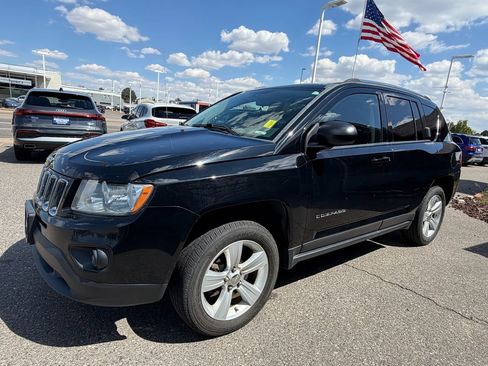 Used 2012 Jeep Compass Latitude AWD/4WD image 3
