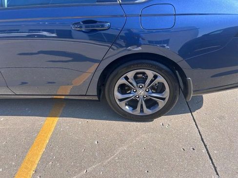 Certified 2024 Honda Accord EX-L image 5