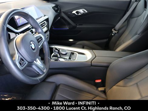 Used 2025 BMW Z4 sDrive30i RWD image 4