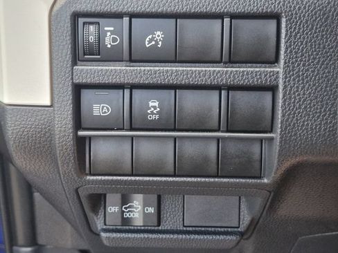 Used 2024 Toyota Tacoma TRD Off-Road AWD/4WD image 9