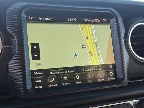 Used 2020 Jeep Gladiator Overland w/ Dual Top Group image 13