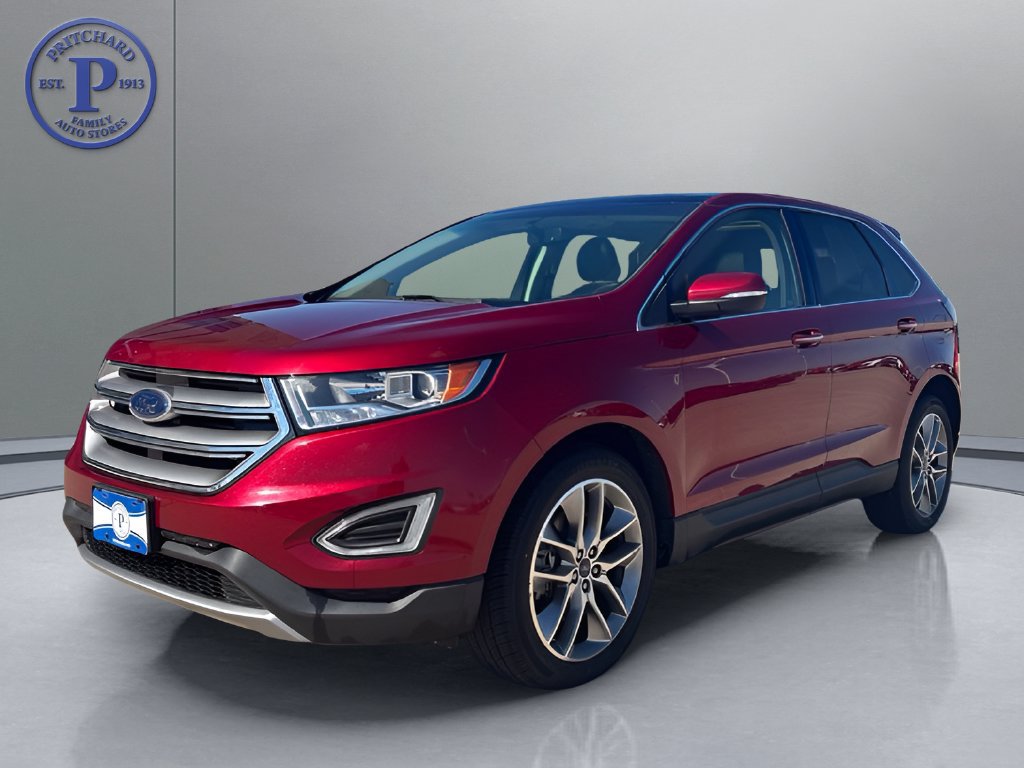 Used 2018 Ford Edge Titanium w/ Equipment Group 301A AWD/4WD image 3