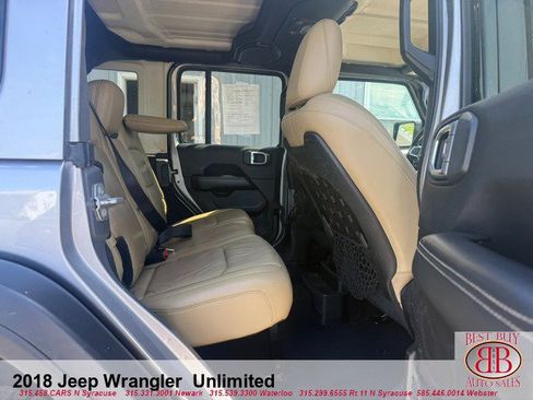Used 2018 Jeep Wrangler Unlimited Rubicon w/ Dual Top Group AWD/4WD image 13