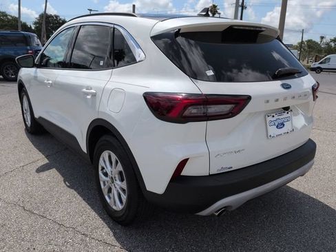 Used 2023 Ford Escape Active w/ Tech Pack #2 FWD image 6
