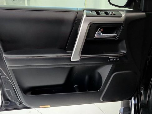 Certified 2018 Toyota 4Runner Limited image 19