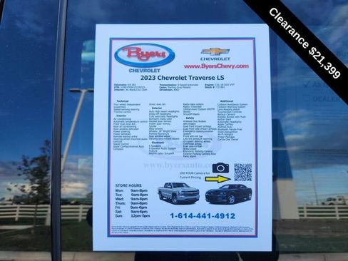 Used 2023 Chevrolet Traverse LS image 10