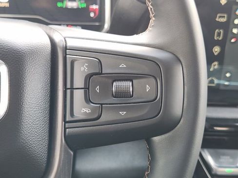 Used 2025 GMC Sierra 2500 AT4 w/ Technology Package image 21