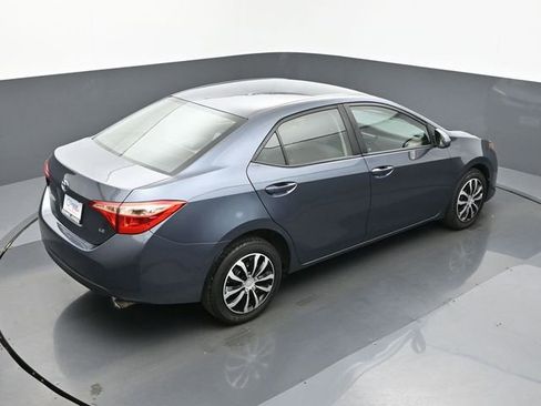 Used 2018 Toyota Corolla LE image 17