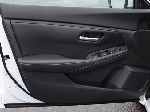 Certified 2021 Nissan Sentra SV image 14