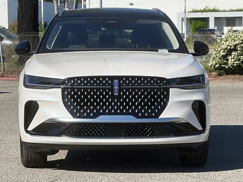 New 2026 Lincoln Nautilus Reserve AWD/4WD image 6