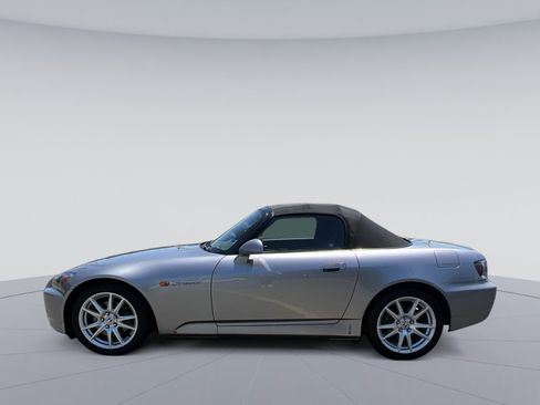 Used 2004 Honda S2000 image 6