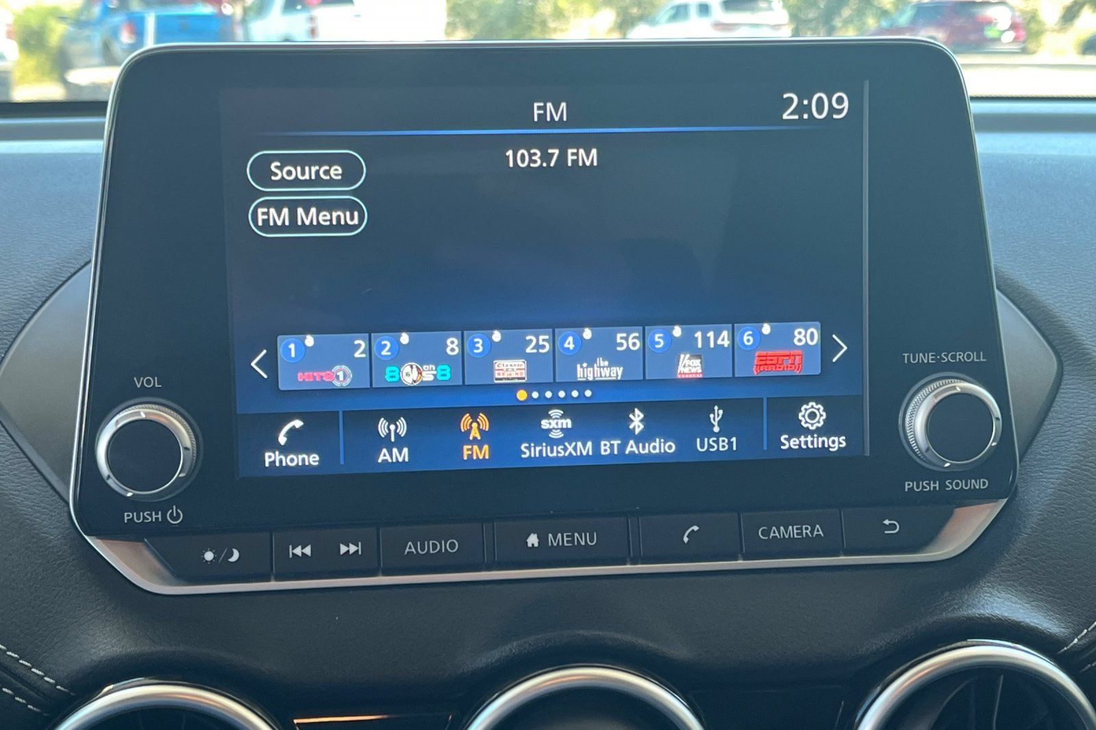Used 2024 Nissan Sentra SV FWD image 29